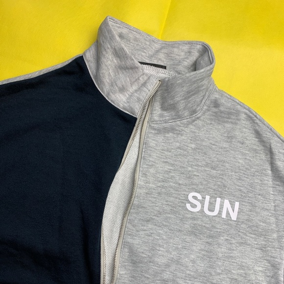 Half Zip Letter Graphic Colorblock sweatshirt NWOT - Picture 2 of 9